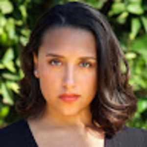 Meet your Posher, Claudia